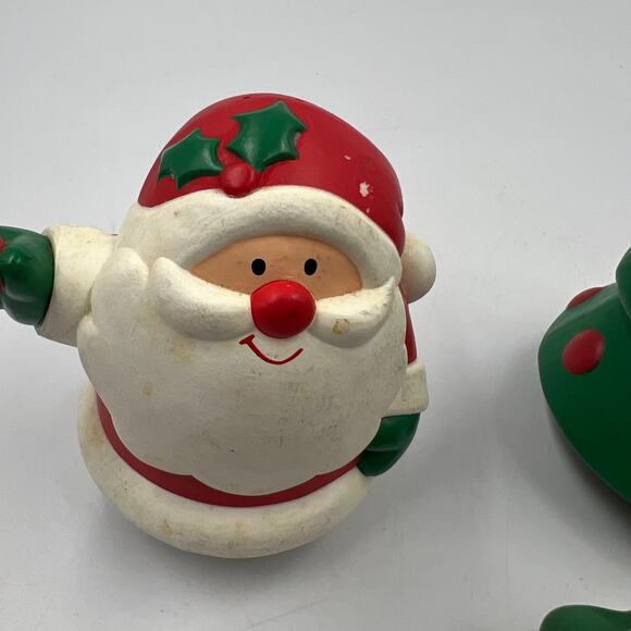 Vintage Set Christmas Salt Pepper Shakers Santa Claus Christmas Tree STAINED - Picture 6 of 10